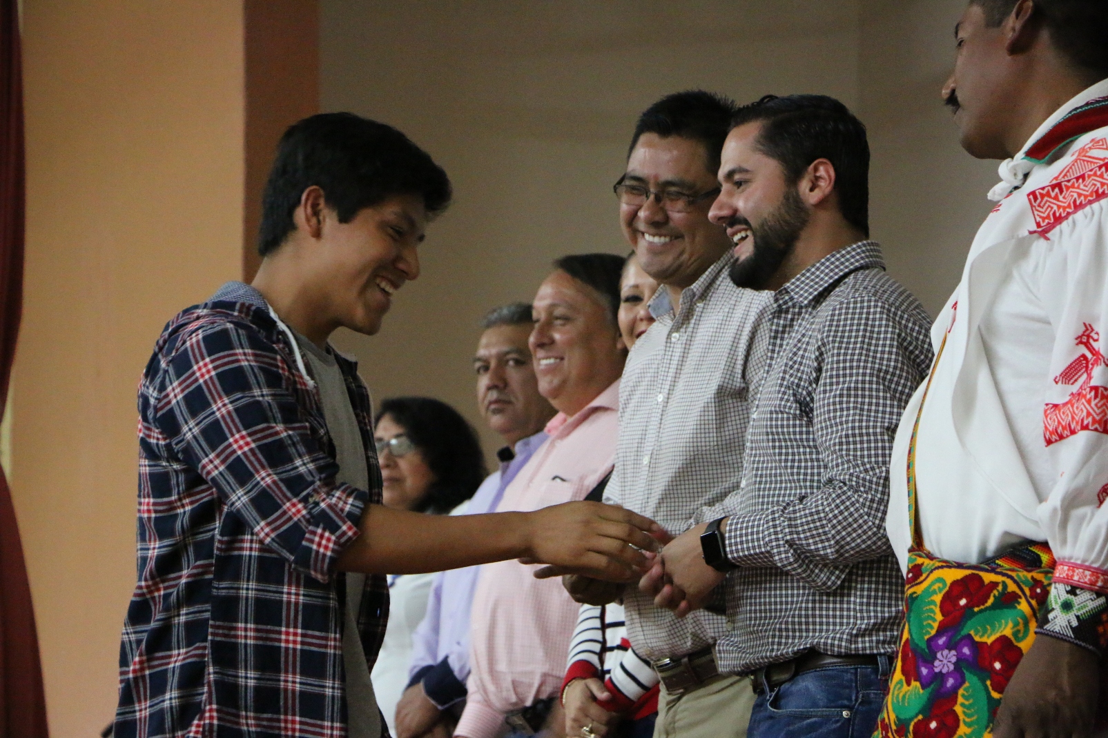 Triplicarán presupuesto para el Programa de Becas Indígenas