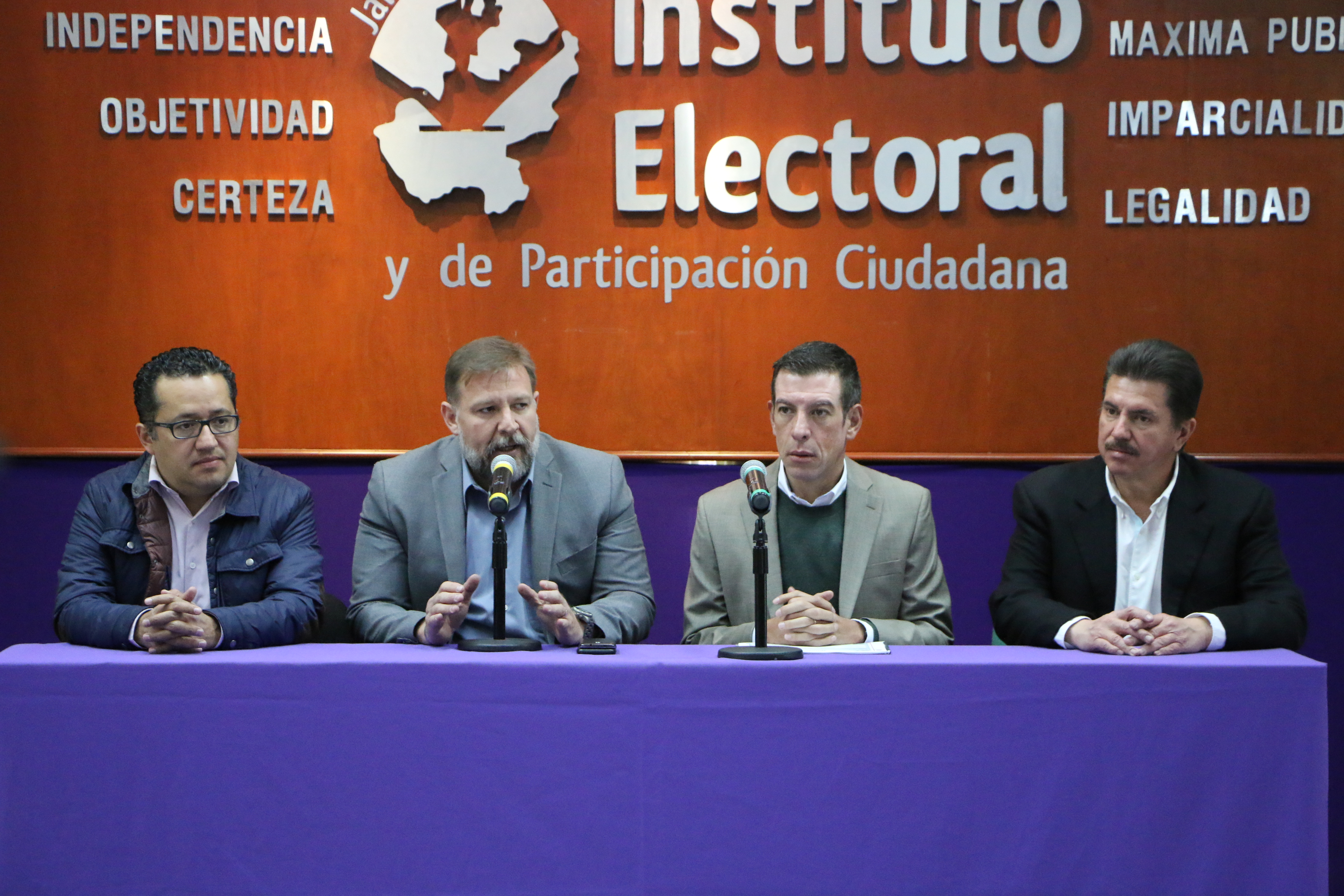 Mejorarán caminos de San Pedro Itzicán con Presupuesto Participativo